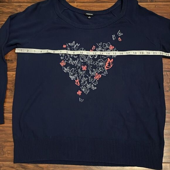 Torrid Blue Heart Embroidered Butterflies Design Pullover Sweatshirt Feminine - Picture 9 of 13